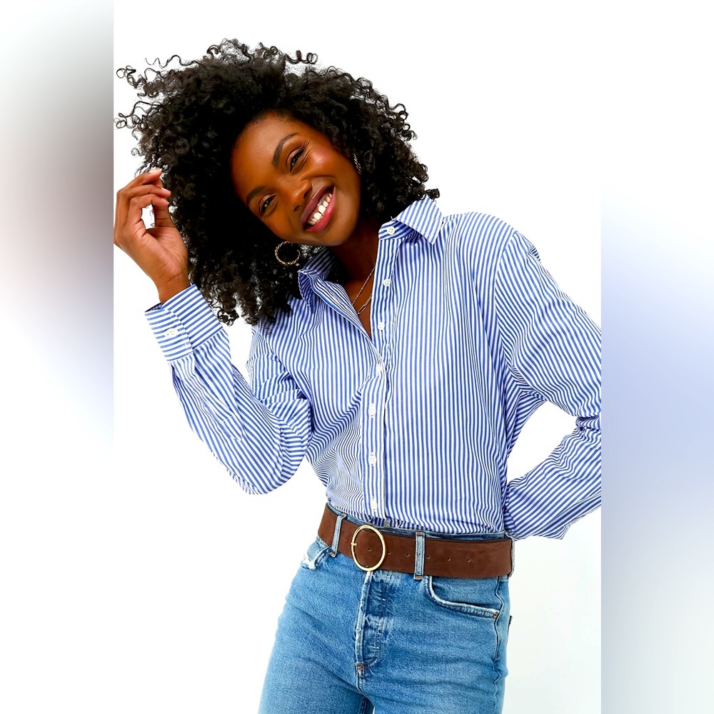 Charter club Women’s blue/white button down shirt- size 14